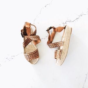 Anthropologie Howsty Salma Flatforms